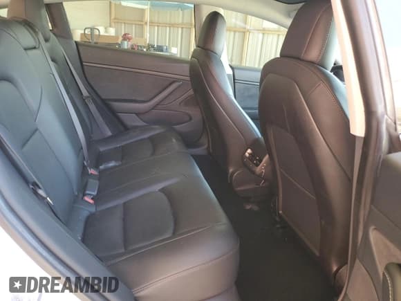 ✅ 2020 Tesla Model 3 Long Range • VIN: 5YJ3E1EBXLF665802 • Lot: 54877435. Wystawiony na Copart z przebiegiem 36 697 mil. Bezpłatny archiwum sprzedaży aukcyjnych z USA i szczegółowy raport historii pojazdu na DreamBid. Zdjęcie 10.