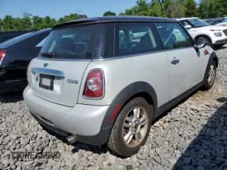 2013 MINI Hardtop with VIN WMWSU3C57DT546947, listed as a Copart auction lot 62088645 with 99,944 mi miles and Salvage title. Bid and sale history available at DreamBid. Image 3.