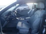 ✅ 2018 Audi A5 Cabriolet Prestige • VIN: WAU2NGF59JN020206 • Lot: 84749864. Wystawiony na Copart z przebiegiem 51 858 mil. Bezpłatny archiwum sprzedaży aukcyjnych z USA i szczegółowy raport historii pojazdu na DreamBid. Zdjęcie 7.