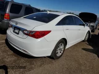 ✅ 2011 Hyundai Sonata GLS • VIN: 5NPEB4AC6BH054568 • Lot: 72739894. Listed on Copart with 129,673 mi. Free auction sales archive from the USA and detailed vehicle history report at DreamBid. Image 3.