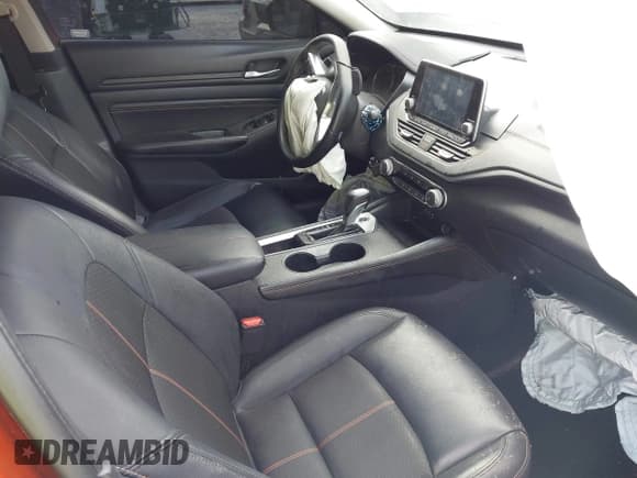 ✅ 2019 Nissan Altima SR • VIN: 1N4BL4CV6KN312172 • Lot: 43615735. Listed on IAAI with 95,673 mi. Free auction sales archive from the USA and detailed vehicle history report at DreamBid. Image 5.