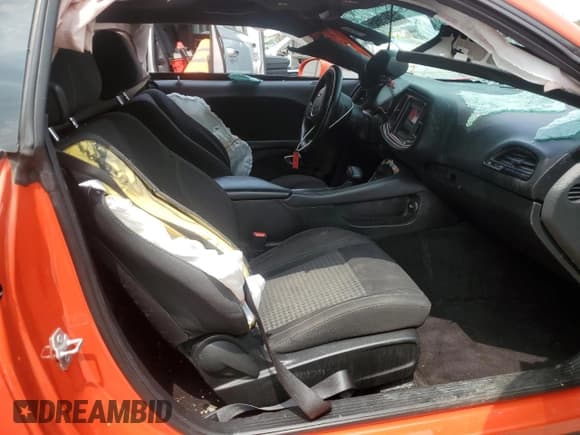 ✅ 2018 Dodge Challenger SXT Plus • VIN: 2C3CDZAGXJH242166 • Lot: 58915045. Wystawiony na Copart z przebiegiem 91 014 mil. Bezpłatny archiwum sprzedaży aukcyjnych z USA i szczegółowy raport historii pojazdu na DreamBid. Zdjęcie 7.