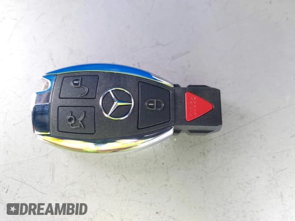 ✅ 2009 Mercedes-Benz CLK 350 • VIN: WDBTJ56H39F269302 • Lot: 42545246. Wystawiony na IAAI z przebiegiem 156 371 mil. Bezpłatny archiwum sprzedaży aukcyjnych z USA i szczegółowy raport historii pojazdu na DreamBid. Zdjęcie 11.