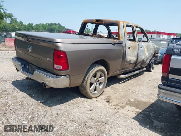 ✅ 2010 Dodge 1500 TRX • VIN: 1D7RV1GT7AS119612 • Lot: 42426838. Wystawiony na IAAI z przebiegiem Nie podano. Bezpłatny archiwum sprzedaży aukcyjnych z USA i szczegółowy raport historii pojazdu na DreamBid. Zdjęcie 4.