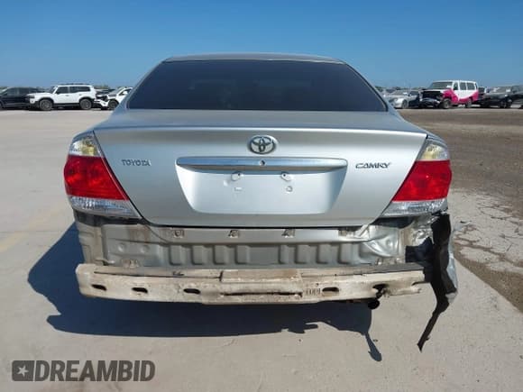 ✅ 2006 Toyota Camry LE • VIN: 4T1BE32K26U138498 • Lot: 43078429. Wystawiony na IAAI z przebiegiem 189 172 mil. Bezpłatny archiwum sprzedaży aukcyjnych z USA i szczegółowy raport historii pojazdu na DreamBid. Zdjęcie 17.