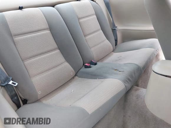 ✅ 2003 Ford Mustang Standard • VIN: 1FAFP40403F357007 • Lot: 42372835. Listed on IAAI with 165,641 mi. Free auction sales archive from the USA and detailed vehicle history report at DreamBid. Image 8.