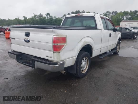 ✅ 2011 Ford F-150 XL • VIN: 1FTEX1CM3BFC86478 • Лот: 42322433. Опубликован ранее на IAAI с пробегом 136 171 миль. Бесплатный доступ к архиву аукционных продаж из США и подробный отчёт об истории автомобиля на DreamBid. Изображение 4.