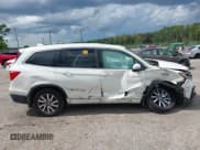 ✅ 2019 Honda Pilot EX-L • VIN: 5FNYF6H49KB067552 • Lot: 42718497. Listed on IAAI with 75,483 mi. Free auction sales archive from the USA and detailed vehicle history report at DreamBid. Image 13.