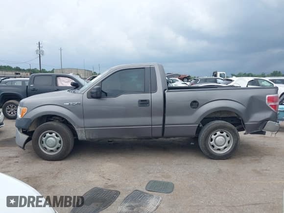 ✅ 2012 Ford F-150 XL • VIN: 1FTMF1CM3CFA94705 • Lot: 42429062. Listed on IAAI with 220,327 mi. Free auction sales archive from the USA and detailed vehicle history report at DreamBid. Image 14.