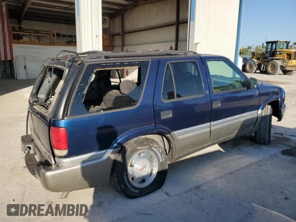 ✅ 2000 GMC Jimmy SL • VIN: 1GKCS13W9Y2295567 • Лот: 74518344. Опубликован ранее на Copart с пробегом 191 017 миль. Бесплатный доступ к архиву аукционных продаж из США и подробный отчёт об истории автомобиля на DreamBid. Изображение 3.