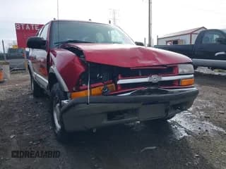 ✅ 2000 Chevrolet Blazer LT • VIN: 1GNDT13W2Y2163805 • Lot: 41537780. Wystawiony na IAAI z przebiegiem 170 527 mil. Bezpłatny archiwum sprzedaży aukcyjnych z USA i szczegółowy raport historii pojazdu na DreamBid. Zdjęcie 6.