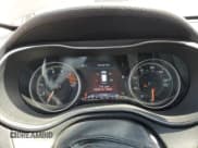 ✅ 2019 Jeep Cherokee High Altitude • VIN: 1C4PJMDX5KD162793 • Lot: 60284225. Wystawiony na Copart z przebiegiem 121 908 mil. Bezpłatny archiwum sprzedaży aukcyjnych z USA i szczegółowy raport historii pojazdu na DreamBid. Zdjęcie 9.