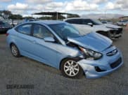 ✅ 2013 Hyundai Accent GLS • VIN: KMHCT4AE7DU552756 • Lot: 71797624. Wystawiony na Copart z przebiegiem 82 955 mil. Bezpłatny archiwum sprzedaży aukcyjnych z USA i szczegółowy raport historii pojazdu na DreamBid. Zdjęcie 4.