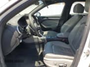 ✅ 2017 Audi A3 e-tron Sportback Premium • VIN: WAUUPBFF2HA057257 • Lot: 60929415. Wystawiony na Copart z przebiegiem 109 783 mil. Bezpłatny archiwum sprzedaży aukcyjnych z USA i szczegółowy raport historii pojazdu na DreamBid. Zdjęcie 7.