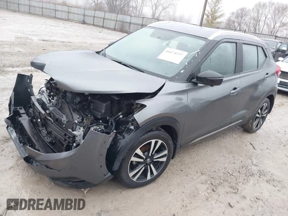 ✅ 2019 Nissan Kicks S • VIN: 3N1CP5CU0KL516193 • Lot: 41474237. Wystawiony na IAAI z przebiegiem 50 357 mil. Bezpłatny archiwum sprzedaży aukcyjnych z USA i szczegółowy raport historii pojazdu na DreamBid. Zdjęcie 18.