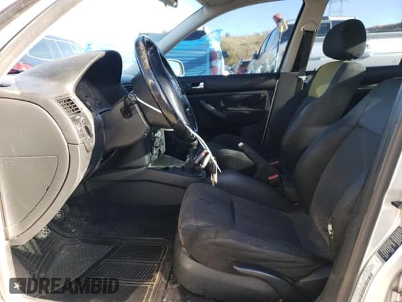 ✅ 2003 Volkswagen Jetta Wolfsburg Edition • VIN: 3VWPE69M13M173503 • Lot: 78755244. Listed on Copart with 180,753 mi. Free auction sales archive from the USA and detailed vehicle history report at DreamBid. Image 7.