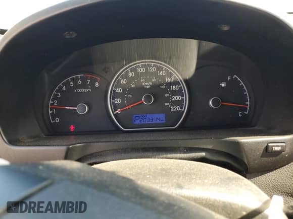 2010 Hyundai Elantra z VIN KMHDT4BD6AU192868, wystawiony jako Copart lot #69918074 z przebiegiem 203 317 mil mil oraz Nie do naprawy • Non repairable. Historia ofert i sprzedaży dostępna na DreamBid. Obrazek 9.