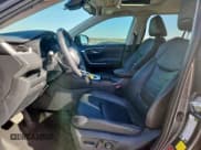 ✅ 2020 Toyota RAV4 XLE Premium • VIN: 2T3C1RFV8LW079340 • Lot: 92096935. Listed on Copart with 64,548 mi. Free auction sales archive from the USA and detailed vehicle history report at DreamBid. Image 7.