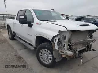 2020 Chevrolet Silverado 2500HD LT z VIN 1GC1YNEY8LF303263, wystawiony jako IAAI lot #41275302 z przebiegiem 135 947 mil mil oraz . Historia ofert i sprzedaży dostępna na DreamBid. Obrazek 1.