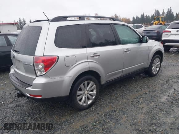 ✅ 2011 Subaru Forester X Premium • VIN: JF2SHADC8BH779388 • Лот: 43709657. Опубликован ранее на IAAI с пробегом 128 757 миль. Бесплатный доступ к архиву аукционных продаж из США и подробный отчёт об истории автомобиля на DreamBid. Изображение 4.