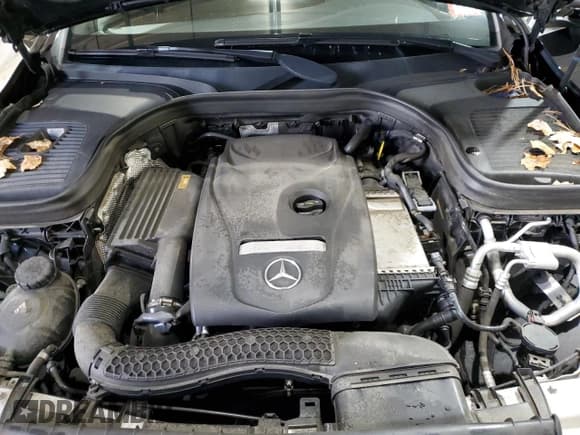 ✅ 2019 Mercedes-Benz GLC 300 • VIN: WDC0G4KB5KF574735 • Lot: 82718835. Wystawiony na Copart z przebiegiem 123 192 mil. Bezpłatny archiwum sprzedaży aukcyjnych z USA i szczegółowy raport historii pojazdu na DreamBid. Zdjęcie 12.