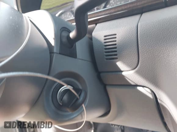 ✅ 2006 Mercury Montego Luxury • VIN: 1MEFM40106G609778 • Лот: 42212020. Опубликован ранее на IAAI с пробегом Не указан. Бесплатный доступ к архиву аукционных продаж из США и подробный отчёт об истории автомобиля на DreamBid. Изображение 11.