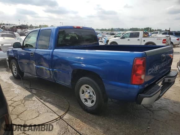 ✅ 2003 Chevrolet Silverado 1500 Work Truck • VIN: 1GCEC19X93Z323269 • Lot: 67268194. Wystawiony na Copart z przebiegiem 87 401 mil mil. Skorzystaj z bezpłatnego archiwum sprzedaży aukcyjnych z USA i zobacz szczegółowy raport historii pojazdu na DreamBid. Zdjęcie 2.