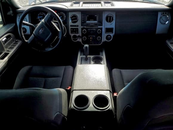 ✅ 2016 Ford Expedition King Ranch • VIN: 1FMJU1HTXGEF35603 • Лот: 95017315. Опубликован ранее на Copart с пробегом 141 682 миль. Бесплатный доступ к архиву аукционных продаж из США и подробный отчёт об истории автомобиля на DreamBid. Изображение 8.