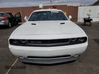 ✅ 2013 Dodge Challenger SXT • VIN: 2C3CDYAG0DH531104 • Lot: 86182715. Wystawiony na Copart z przebiegiem 152 424 mil. Bezpłatny archiwum sprzedaży aukcyjnych z USA i szczegółowy raport historii pojazdu na DreamBid. Zdjęcie 5.