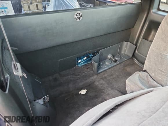 ✅ 2002 Chevrolet S-10 LS • VIN: 1GCCS195228215489 • Лот: 87374505. Опубликован ранее на Copart с пробегом 192 476 миль. Бесплатный доступ к архиву аукционных продаж из США и подробный отчёт об истории автомобиля на DreamBid. Изображение 10.