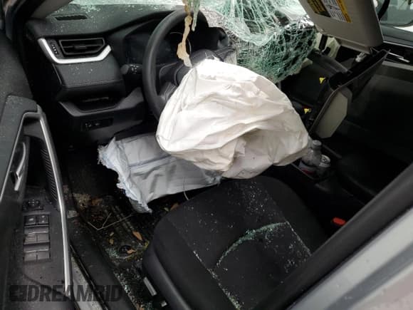 ✅ 2025 Toyota RAV4 Hybrid XLE • VIN: 4T3RWRFV7SU165068 • Лот: 90519775. Опубликован ранее на Copart с пробегом Не указан. Бесплатный доступ к архиву аукционных продаж из США и подробный отчёт об истории автомобиля на DreamBid. Изображение 8.