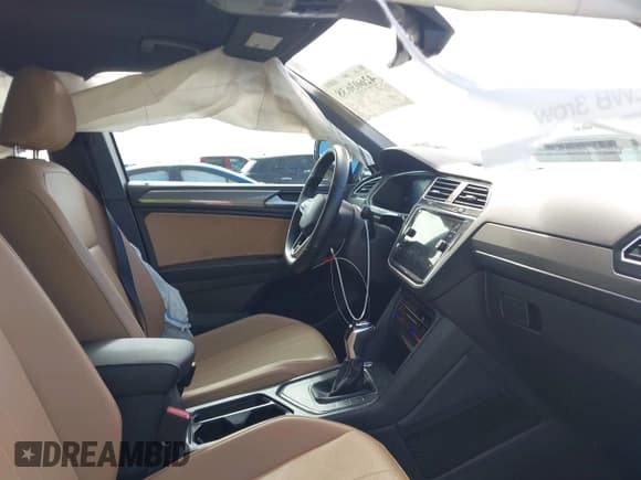 ✅ 2023 Volkswagen Tiguan SE R-Line Black • VIN: 3VVCB7AXXPM004545 • Лот: 42603638. Опубликован ранее на IAAI с пробегом 36 734 миль. Бесплатный доступ к архиву аукционных продаж из США и подробный отчёт об истории автомобиля на DreamBid. Изображение 5.