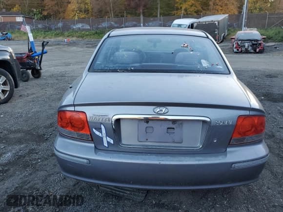 ✅ 2005 Hyundai Sonata GLS • VIN: KMHWF35H95A137332 • Lot: 90840785. Wystawiony na Copart z przebiegiem Nie podano. Bezpłatny archiwum sprzedaży aukcyjnych z USA i szczegółowy raport historii pojazdu na DreamBid. Zdjęcie 6.