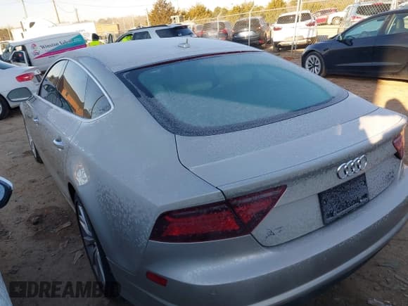 ✅ 2016 Audi A7 Prestige • VIN: WAU2GAFCXGN100516 • Lot: 41318494. Listed on IAAI with 119,563 mi. Free auction sales archive from the USA and detailed vehicle history report at DreamBid. Image 3.