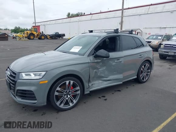 ✅ 2019 Audi SQ5 Premium Plus • VIN: WA1B4AFYXK2041298 • Лот: 42618253. Опубликован ранее на IAAI с пробегом 65 376 миль. Бесплатный доступ к архиву аукционных продаж из США и подробный отчёт об истории автомобиля на DreamBid. Изображение 2.
