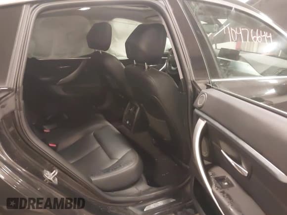 ✅ 2015 BMW 4 Series 435i xDrive • VIN: WBA4B3C54FGV48147 • Lot: 41310255. Listed on IAAI with 93,273 mi. Free auction sales archive from the USA and detailed vehicle history report at DreamBid. Image 8.