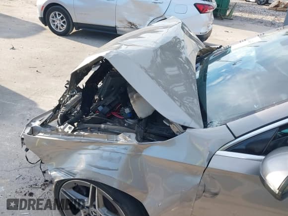 ✅ 2019 Mercedes-Benz A 220 • VIN: WDD3G4EB1KW036022 • Lot: 41445439. Listed on IAAI with 98,060 mi. Free auction sales archive from the USA and detailed vehicle history report at DreamBid. Image 20.