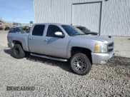 ✅ 2010 Chevrolet Silverado 1500 • VIN: 3GCXKTE26AG131905 • Lot: 46319925. Wystawiony na Copart z przebiegiem 194 686 mil. Bezpłatny archiwum sprzedaży aukcyjnych z USA i szczegółowy raport historii pojazdu na DreamBid. Zdjęcie 4.