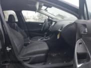 ✅ 2018 Chevrolet Cruze LT • VIN: 1G1BE5SM8J7234587 • Lot: 43569915. Wystawiony na IAAI z przebiegiem 72 947 mil. Bezpłatny archiwum sprzedaży aukcyjnych z USA i szczegółowy raport historii pojazdu na DreamBid. Zdjęcie 5.