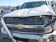 ✅ 2015 Chevrolet Silverado 2500HD LT • VIN: 1GC1KVEGXFF161303 • Lot: 41533039. Wystawiony na IAAI z przebiegiem 249 505 mil. Bezpłatny archiwum sprzedaży aukcyjnych z USA i szczegółowy raport historii pojazdu na DreamBid. Zdjęcie 17.