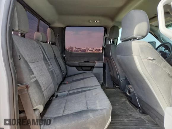 ✅ 2024 Ford F-250 XL • VIN: 1FT7W2BA6REC12447 • Lot: 85346305. Wystawiony na Copart z przebiegiem 48 689 mil. Bezpłatny archiwum sprzedaży aukcyjnych z USA i szczegółowy raport historii pojazdu na DreamBid. Zdjęcie 10.