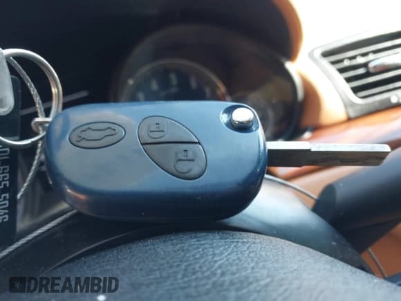 ✅ 2009 Maserati GranTurismo • VIN: ZAMGJ45A490045861 • Lot: 41408433. Listed on IAAI with 91,145 mi. Free auction sales archive from the USA and detailed vehicle history report at DreamBid. Image 11.