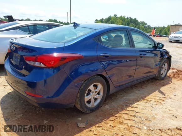 ✅ 2015 Hyundai Elantra SE • VIN: 5NPDH4AE7FH585344 • Lot: 40077653. Listed on IAAI with 54,273 mi. Free auction sales archive from the USA and detailed vehicle history report at DreamBid. Image 4.