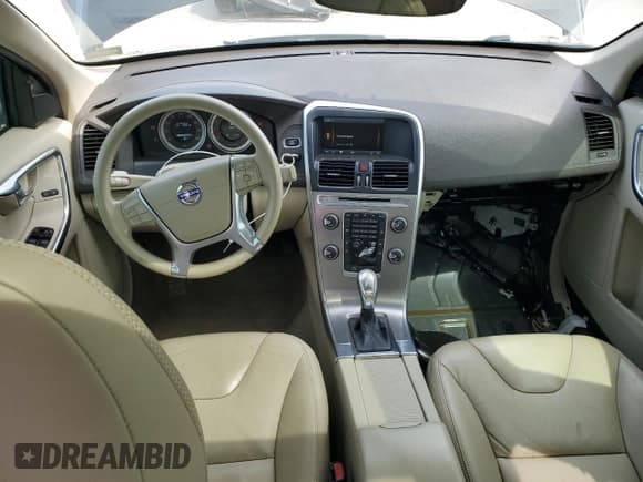 ✅ 2013 Volvo XC60 T6 • VIN: YV4902DZ4D2443190 • Lot: 56531925. Listed on Copart with 140,184 mi. Free auction sales archive from the USA and detailed vehicle history report at DreamBid. Image 8.