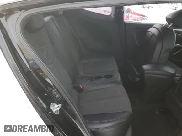 ✅ 2012 Hyundai Veloster w/Gray Int • VIN: KMHTC6AD3CU066141 • Lot: 88774385. Wystawiony na Copart z przebiegiem 230 248 mil. Bezpłatny archiwum sprzedaży aukcyjnych z USA i szczegółowy raport historii pojazdu na DreamBid. Zdjęcie 10.