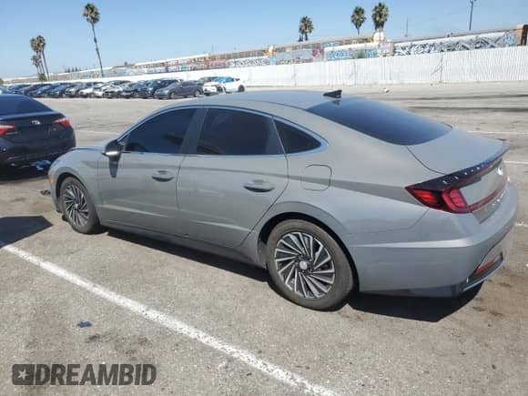 ✅ 2020 Hyundai Sonata Ultimate • VIN: KMHL34JJ6LA012084 • Лот: 69891204. Размещён на Copart с пробегом 118 093 миль миль. Получите бесплатный доступ к архиву аукционных продаж из США и посмотрите подробный отчёт об истории автомобиля на DreamBid. Изображение 2.