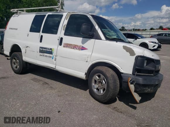 ✅ 2008 Chevrolet Express Cargo • VIN: 1GCGG25C981212796 • Lot: 63806684. Listed on Copart with 199,672 mi. Free auction sales archive from the USA and detailed vehicle history report at DreamBid. Image 4.