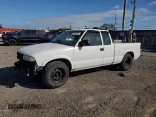 ✅ 2003 Chevrolet S-10 LS • VIN: 1GCCS19XX38196936 • Лот: 41419655. Опубликован ранее на Copart с пробегом 237 225 миль. Бесплатный доступ к архиву аукционных продаж из США и подробный отчёт об истории автомобиля на DreamBid. Изображение 1.