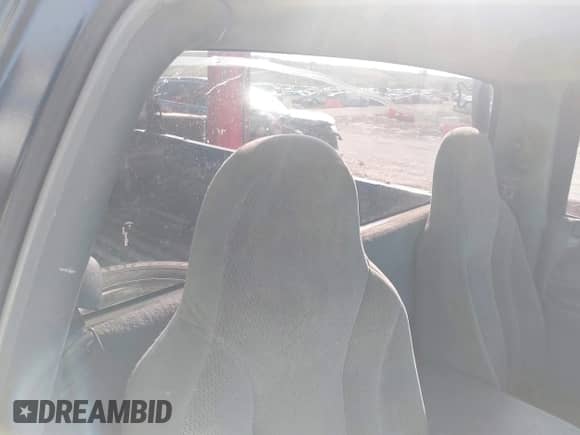 2000 Dodge Dakota with VIN 1B7FL26X5YS739995, listed as a IAAI auction lot 41694016 with 197,663 mi miles and . Bid and sale history available at DreamBid. Image 8.