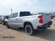 ✅ 2019 Chevrolet Silverado 1500 LT Trail Boss • VIN: 1GCPYFED9KZ260613 • Lot: 42157001. Wystawiony na IAAI z przebiegiem 99 039 mil. Bezpłatny archiwum sprzedaży aukcyjnych z USA i szczegółowy raport historii pojazdu na DreamBid. Zdjęcie 14.